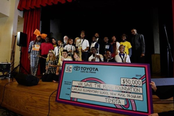 ><figcaption>Santigold Partners with Toyota and VH1 Save The Music to Present New Orleans Area School with Music Education Grant (PRNewsFoto/Toyota)</figcaption></figure>
<p>Toyota and VH1 Save The Music have completed their national music festival activation and social media campaign to benefit music education.</p>
<p>The campaign came to a close last <strong>weekend</strong> as Toyota presented LaPlace Elementary with a grant that will fund an entire instrumental music program for the school.</p><div class='code-block code-block-8' style='margin: 8px auto; text-align: center; display: block; clear: both;'>
  <img src=