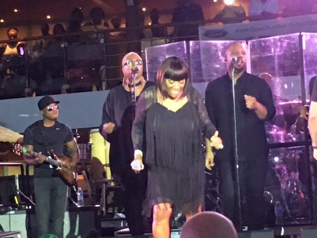 ><figcaption>Patti LaBelle on stage</figcaption></figure>
<figure class=