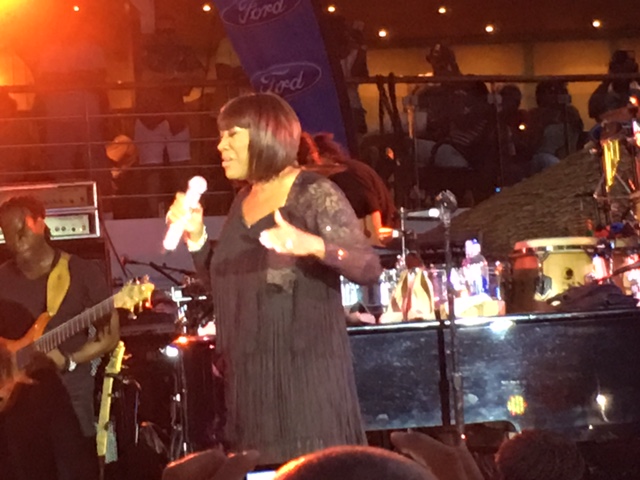 ><figcaption>Patti LaBelle performing</figcaption></figure></p><div class='code-block code-block-8' style='margin: 8px auto; text-align: center; display: block; clear: both;'>
  <img src=