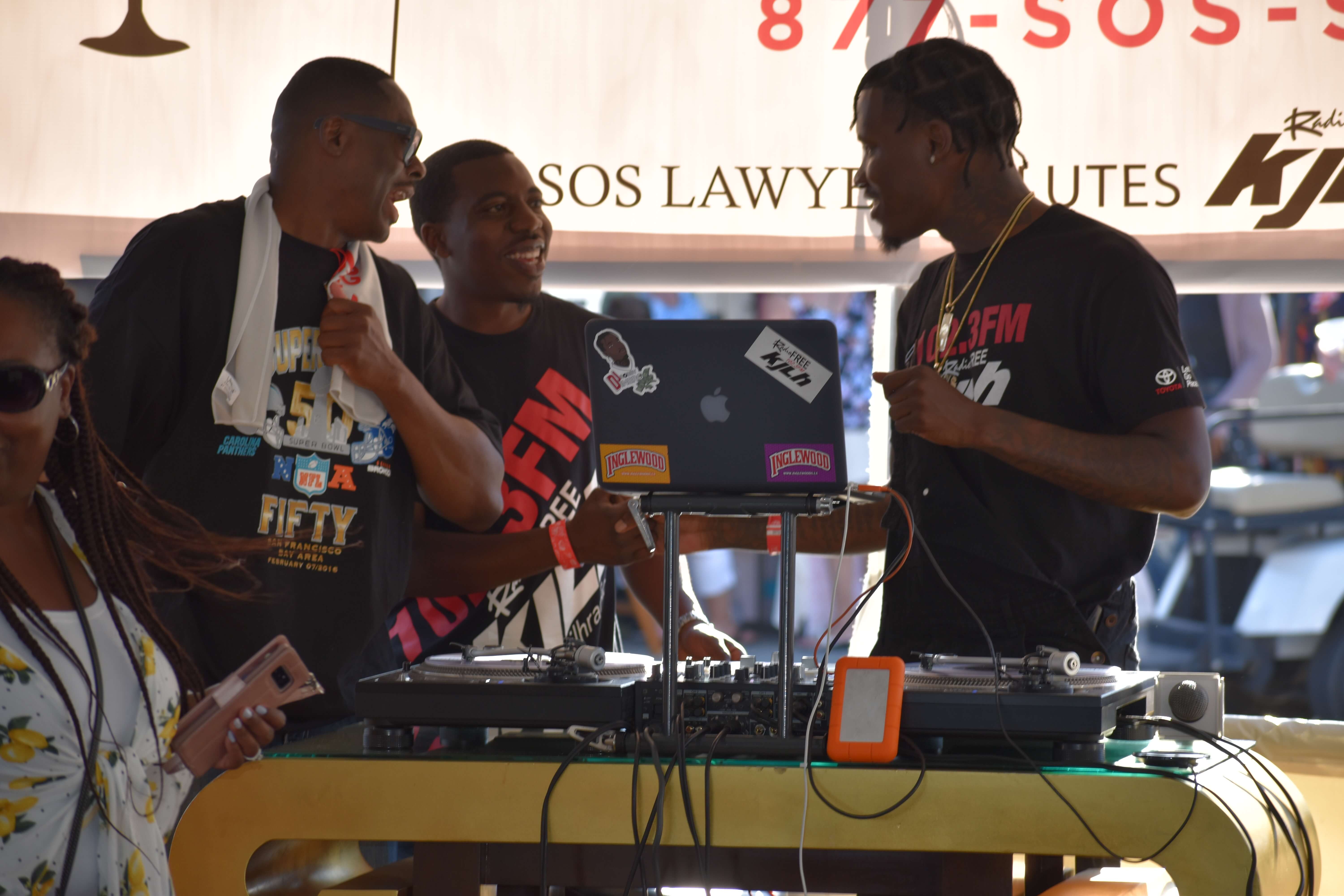radio facts,radio djs,urban adult,Urban Radio,?urban radio personalities, rap radio stations,r&b radio station, hip hop music radio, black female singers