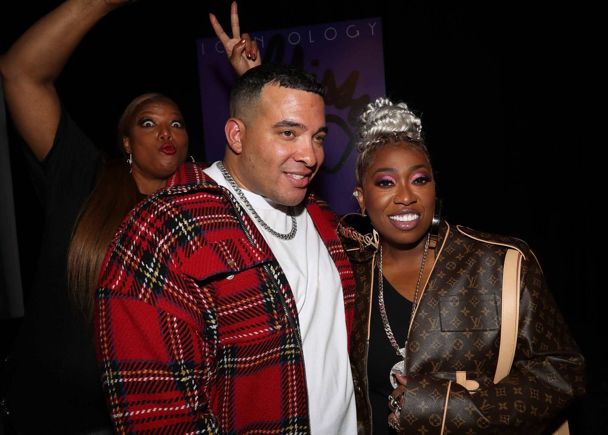 Radio Facts,radio djs,urban adult,Urban Radio,?urban radio personalities, rap radio stations,R&B radio station, hip-hop music radio, black female singers
