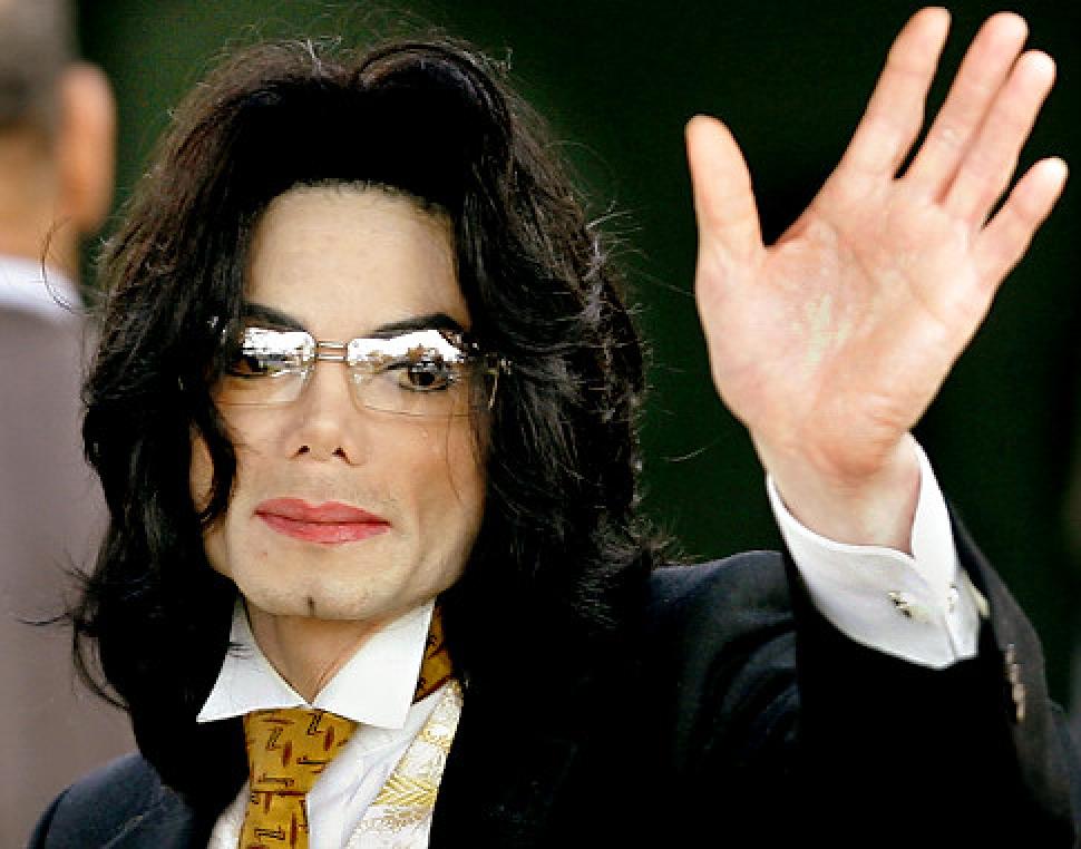 Michael Jackson is Supporting his Adult Brothers, Sisters and Family from the Grave