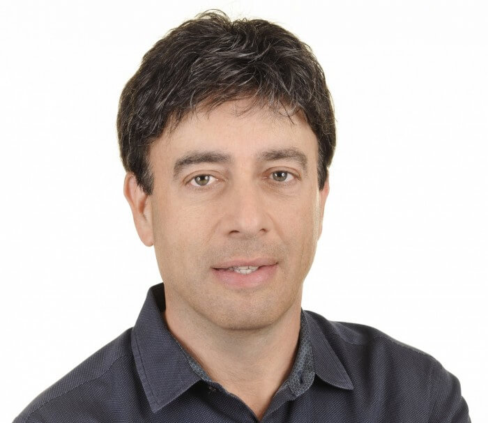 Image default