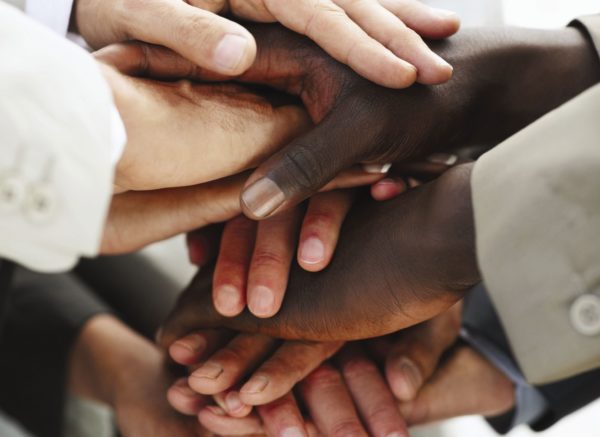 Charter Communications Signs MOU to Enhance Diversity Efforts