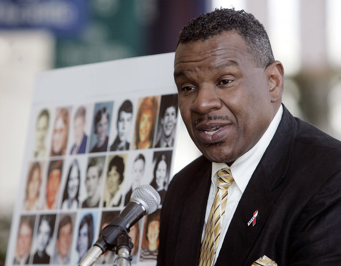 NFL Player Roy Simmons, Who Later Came Out Dies