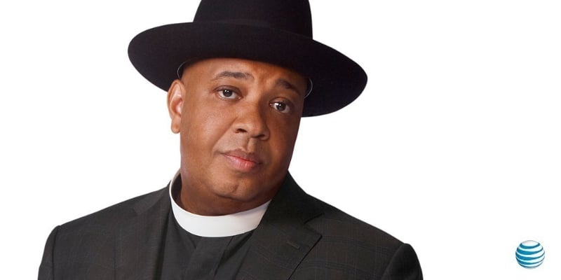 Image default