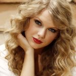 Taylor Swift Wins 8 Billboard Music Awards