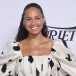 Alicia Keys Signs Admin Deal with Universal Music