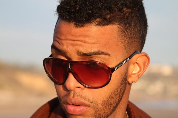 Image default