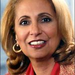 Cathy Hughes Criticizes Dionne Warwick's Performance