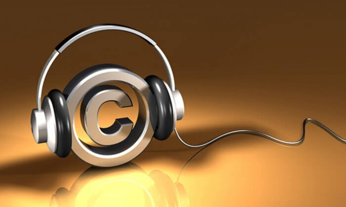Image default