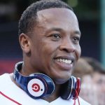 Dr. Dre Introduced to His Apple Colleagues