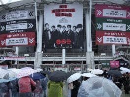 Radio Facts music industry news image for HYBE Files Nationwide Injunction to Seize BTS Bootleg Merch at U.S. Stadiums