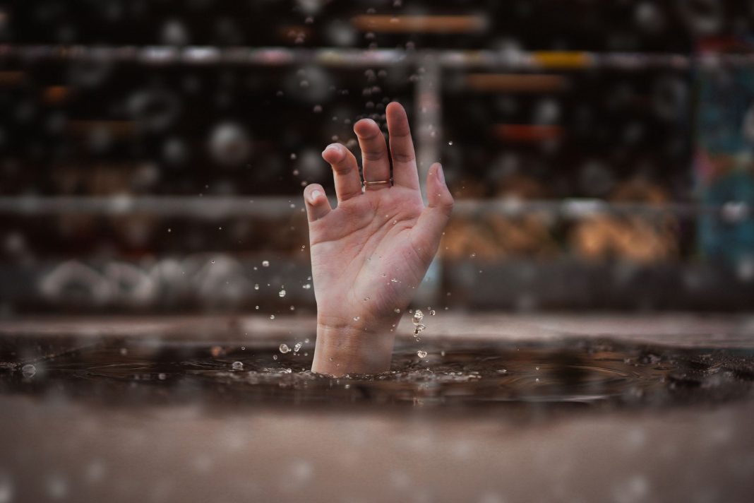 Ohio Neighbor Charged After Black Boy Drowns in Lake Erie Boat Trip Radio Facts News image for Ohio Neighbor Charged After Black Boy Drowns in Lake Erie Boat Trip