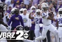LSU Continues Selling Jayden Daniels Jerseys Amid Dispute